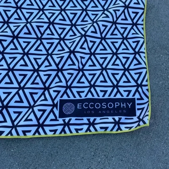 ECCOSOPHY Microfiber Beach Towel Colorful Stripes Lightweight Extra Large - Picture 2 of 6